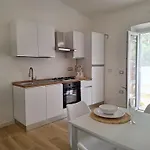 House In Beatrice Con Jacuzzi Privata Holiday home *