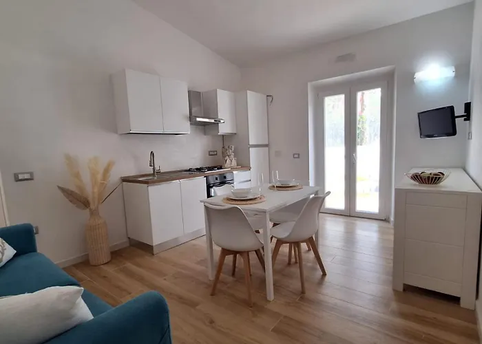 Semesterbostad House In Beatrice Porto Istana